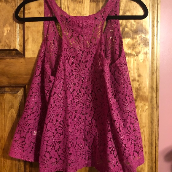 Tank Topv - Picture 2 of 3